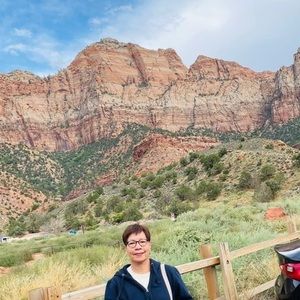 Meet your Posher, Joyce